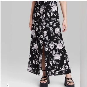 Wild Fable Target Black Floral midi skirt